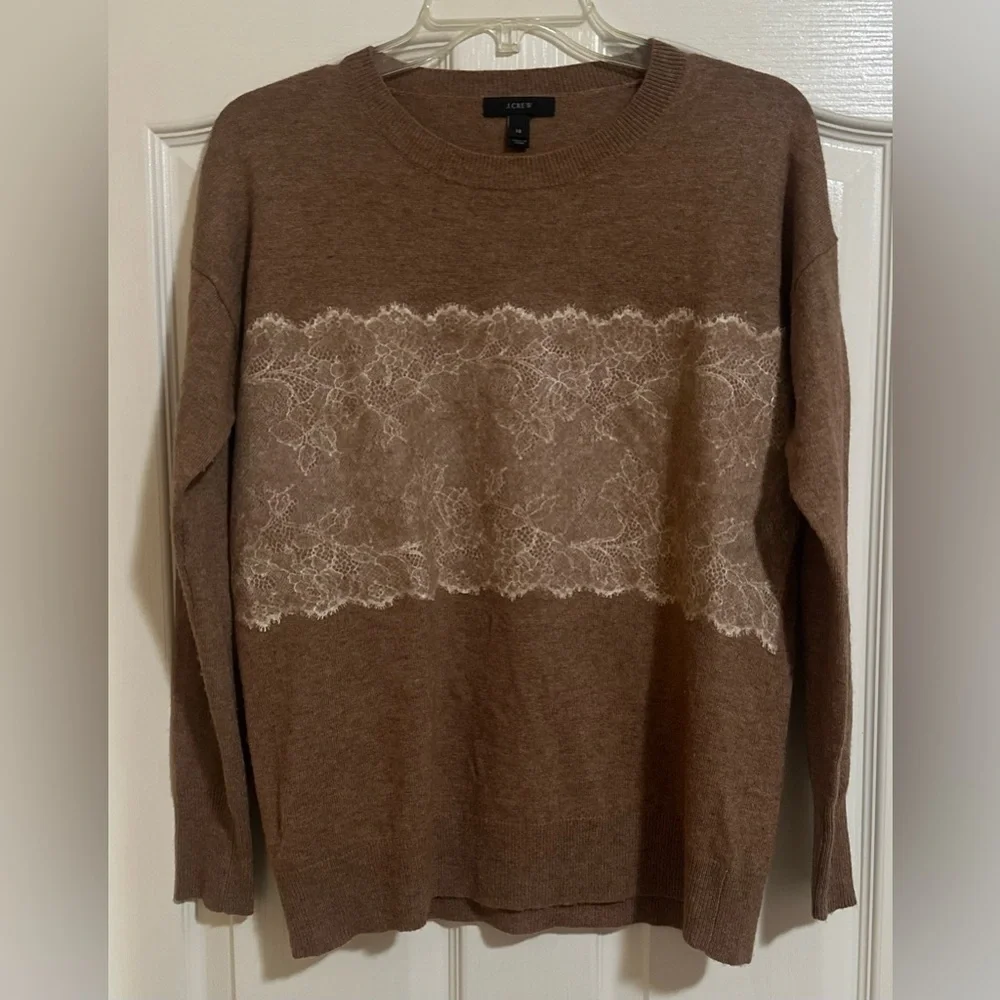 Women's J.Crew Wool Blend Knit Design Tan Crewneck Long Sleeve Sweater Size XS.‎